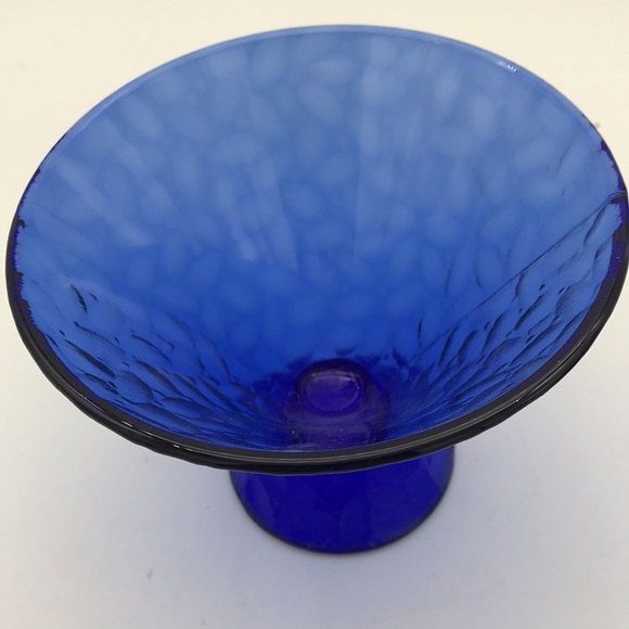 Made in France Cobalt blue textured Martini/ Cocktails Set of 2 footed glasses - Picture 6 of 6